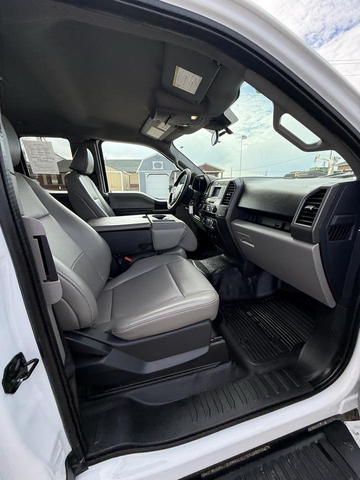 Ford F-250 SD XL SuperCab Long Bed 4WD 2022