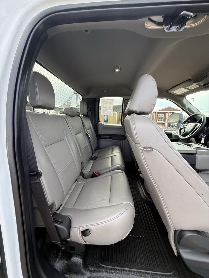 Ford F-250 SD XL SuperCab Long Bed 4WD 2022