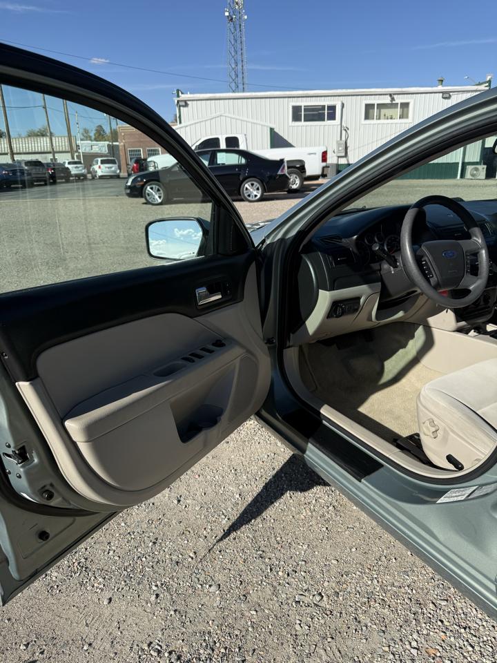 Ford Fusion 4dr Sdn V6 SE AWD 2008