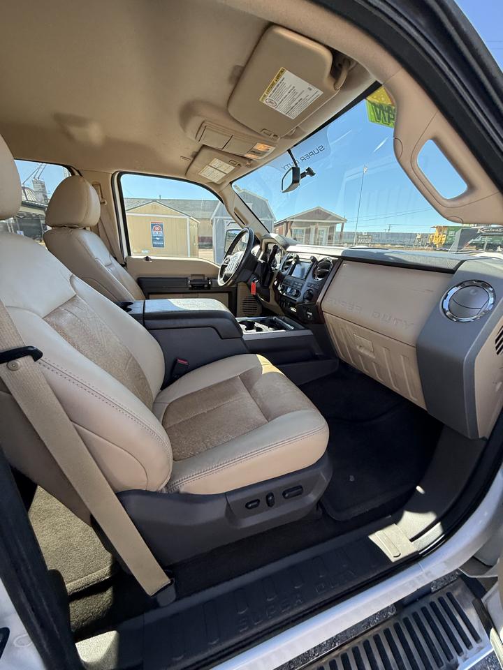 Ford F250SD Lariat Crew Cab 4WD SWB 2011
