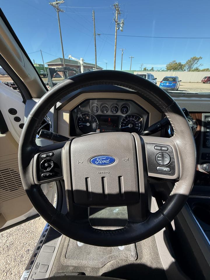 Ford F250SD Lariat Crew Cab 4WD SWB 2011