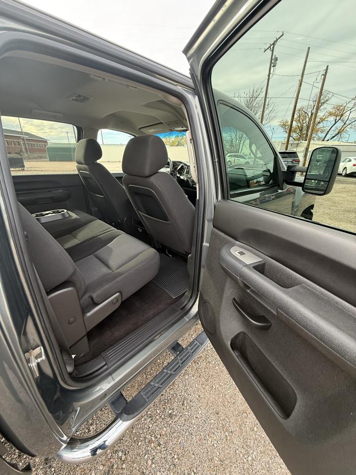 Chevrolet Silverado 1500 4WD Crew Cab 143.5" LT 2011