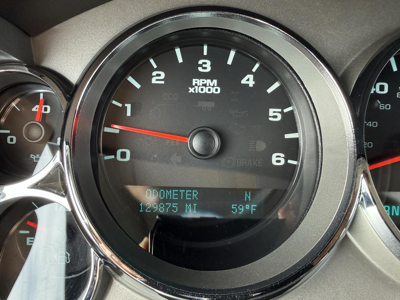 Chevrolet Silverado 1500 4WD Crew Cab 143.5" LT 2011