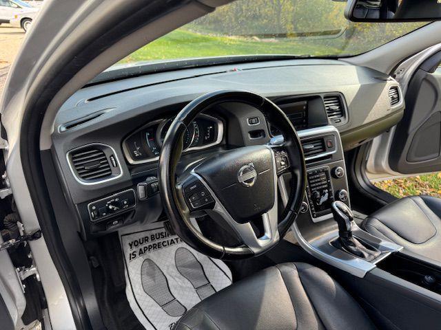 Volvo V60  2015