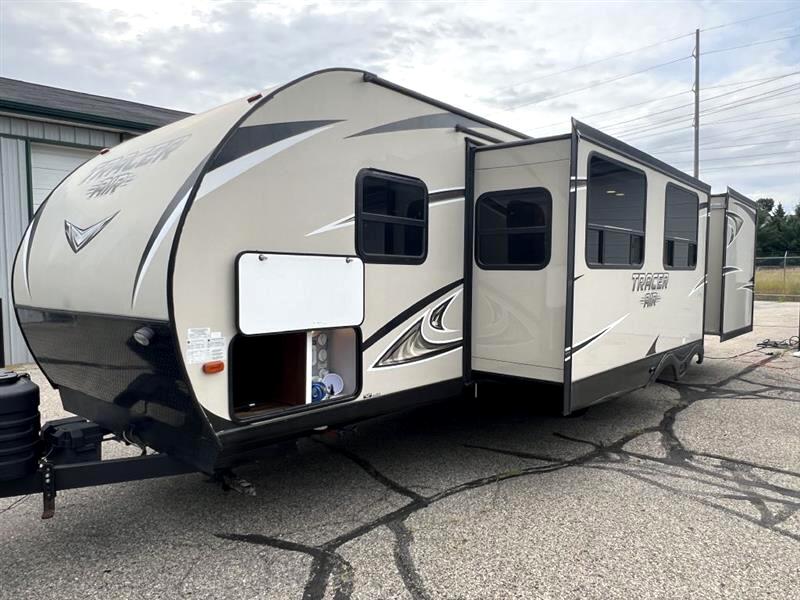 2018 Forest River Tracer 305 BHDS2SL