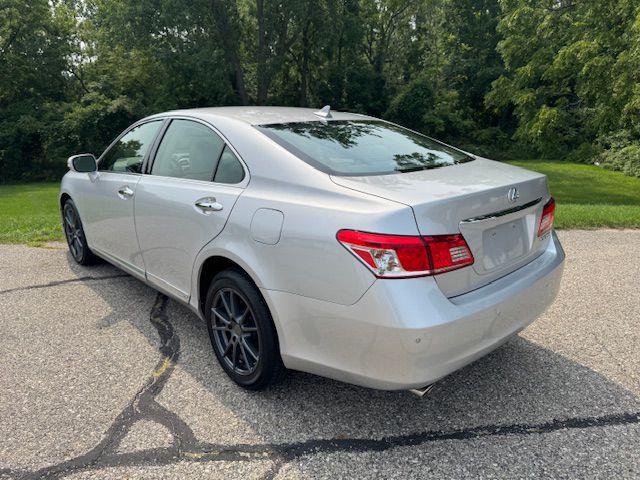 Lexus ES 350  2012