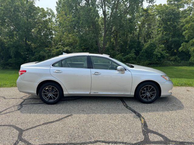 Lexus ES 350  2012