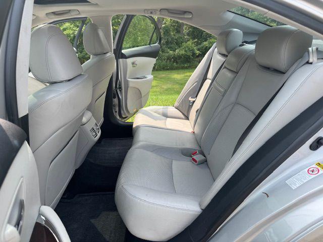 Lexus ES 350  2012