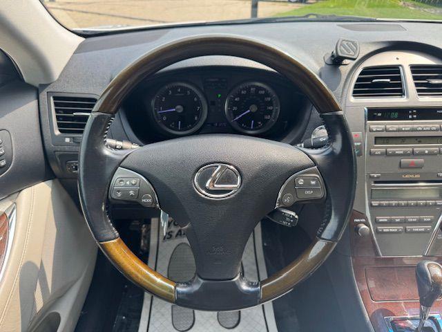 Lexus ES 350  2012