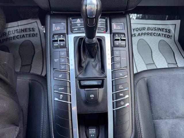 Porsche Macan  2017