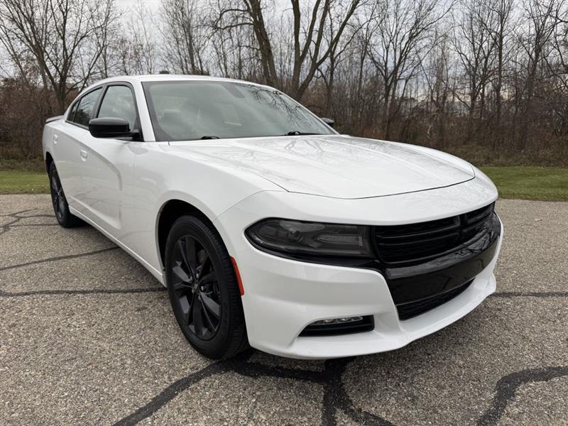2020 Dodge Charger SXT photo 2
