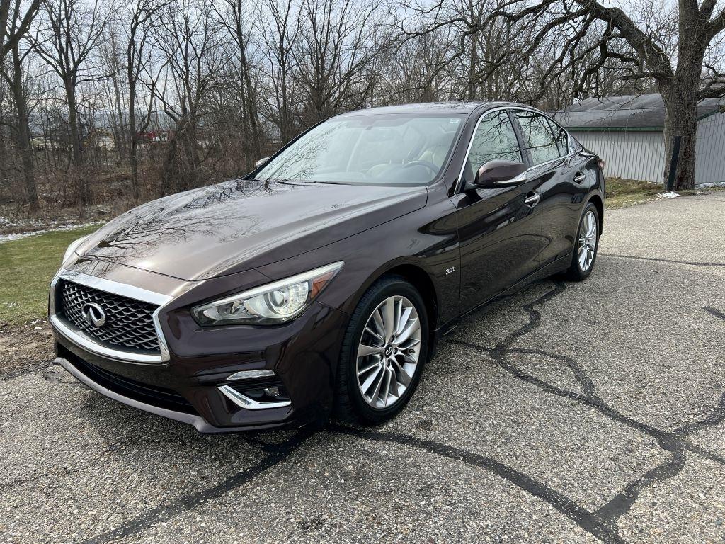 2018 Infiniti Q50 3.0 T LUXE AWD