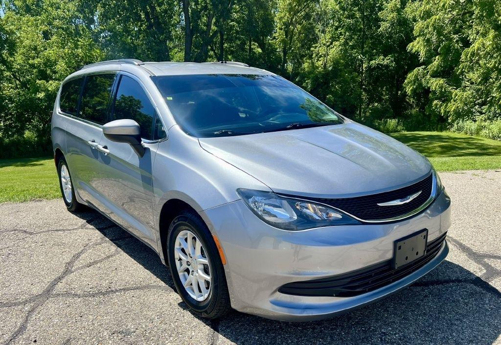 2020 Chrysler Voyager LXI