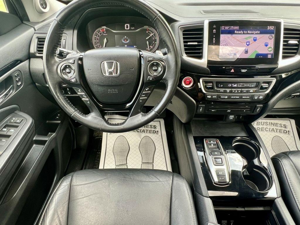 2018 Honda Pilot Touring - Photo 17