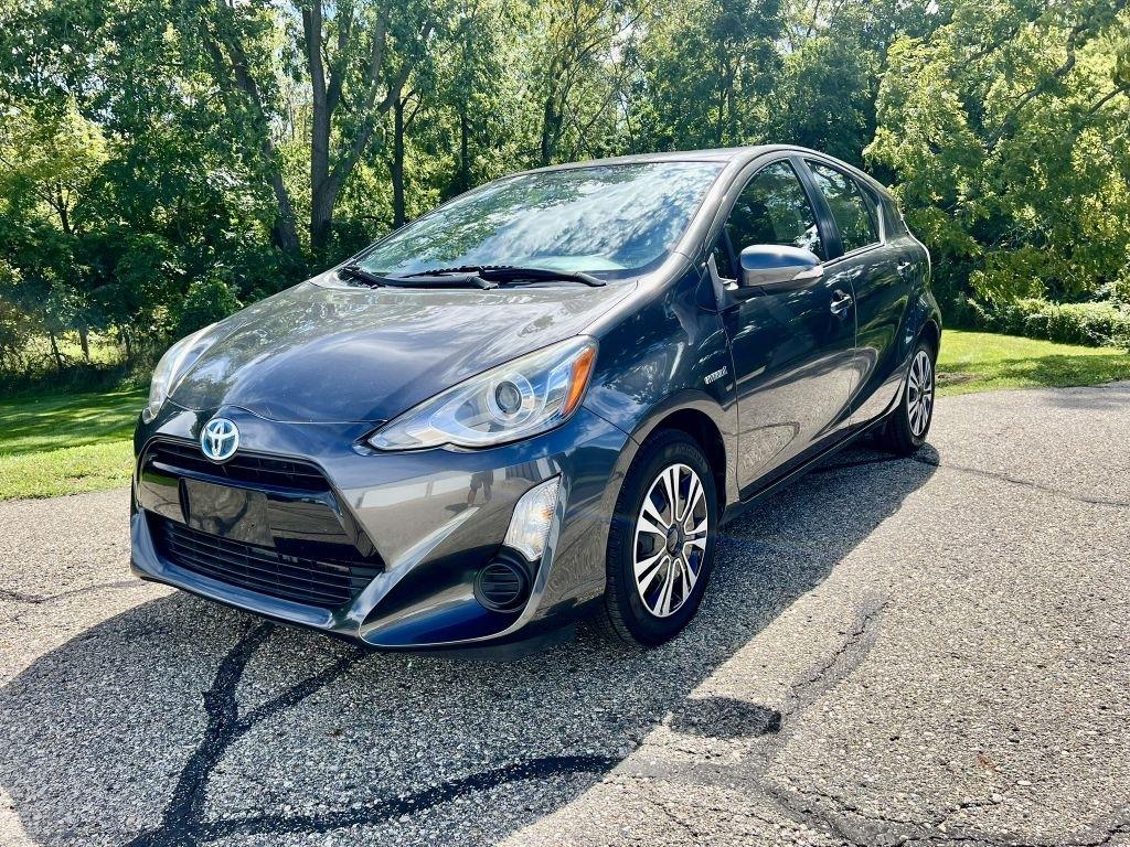  2015 Toyota Prius c   