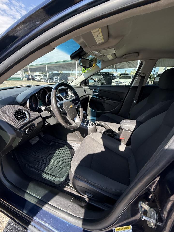 Chevrolet Cruze 1LT 2011