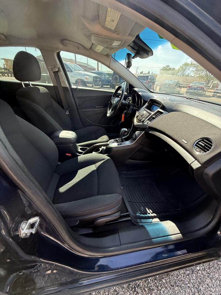 Chevrolet Cruze 1LT 2011