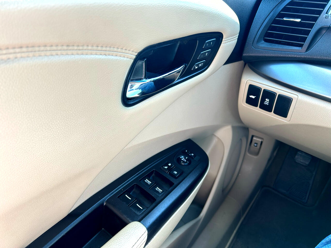 Acura RDX 6-Spd AT AWD w/ Technology Package 2014 Acura RDX 6-Spd AT AWD w/ Technology Package 2014