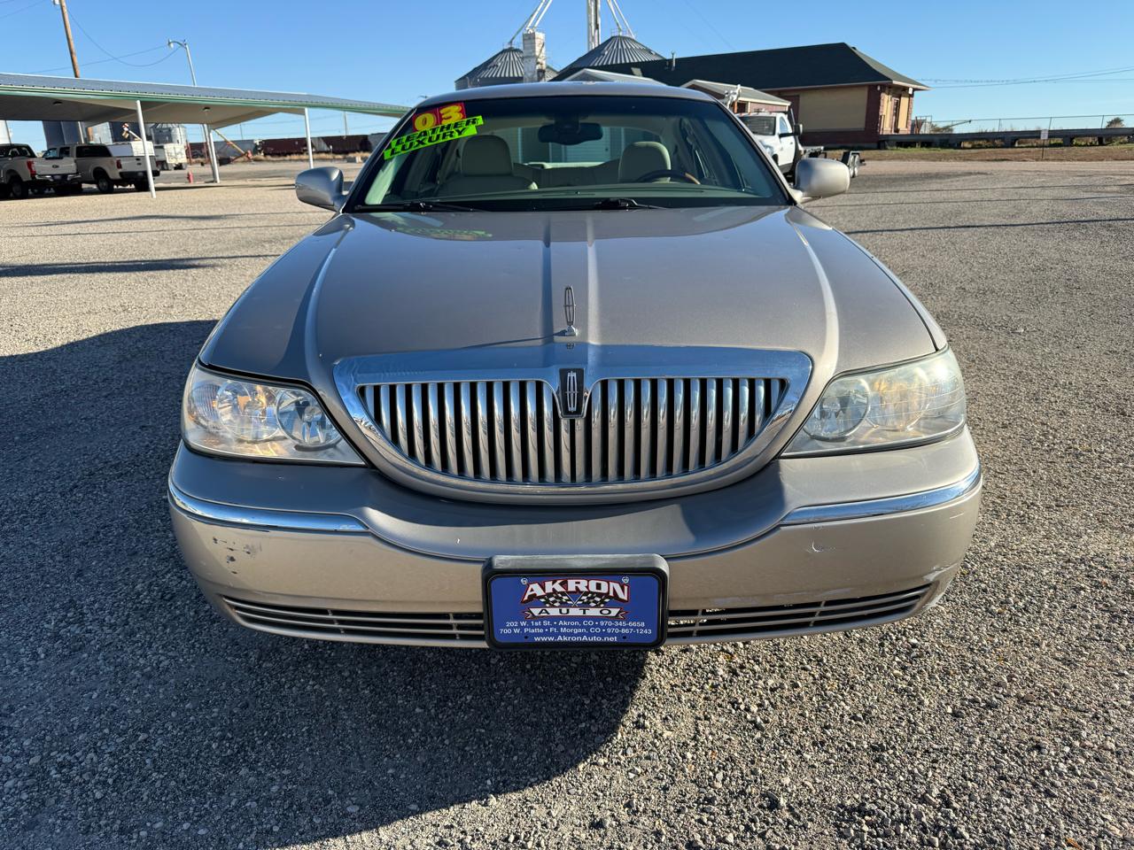 Lincoln Town Car Signature 2003