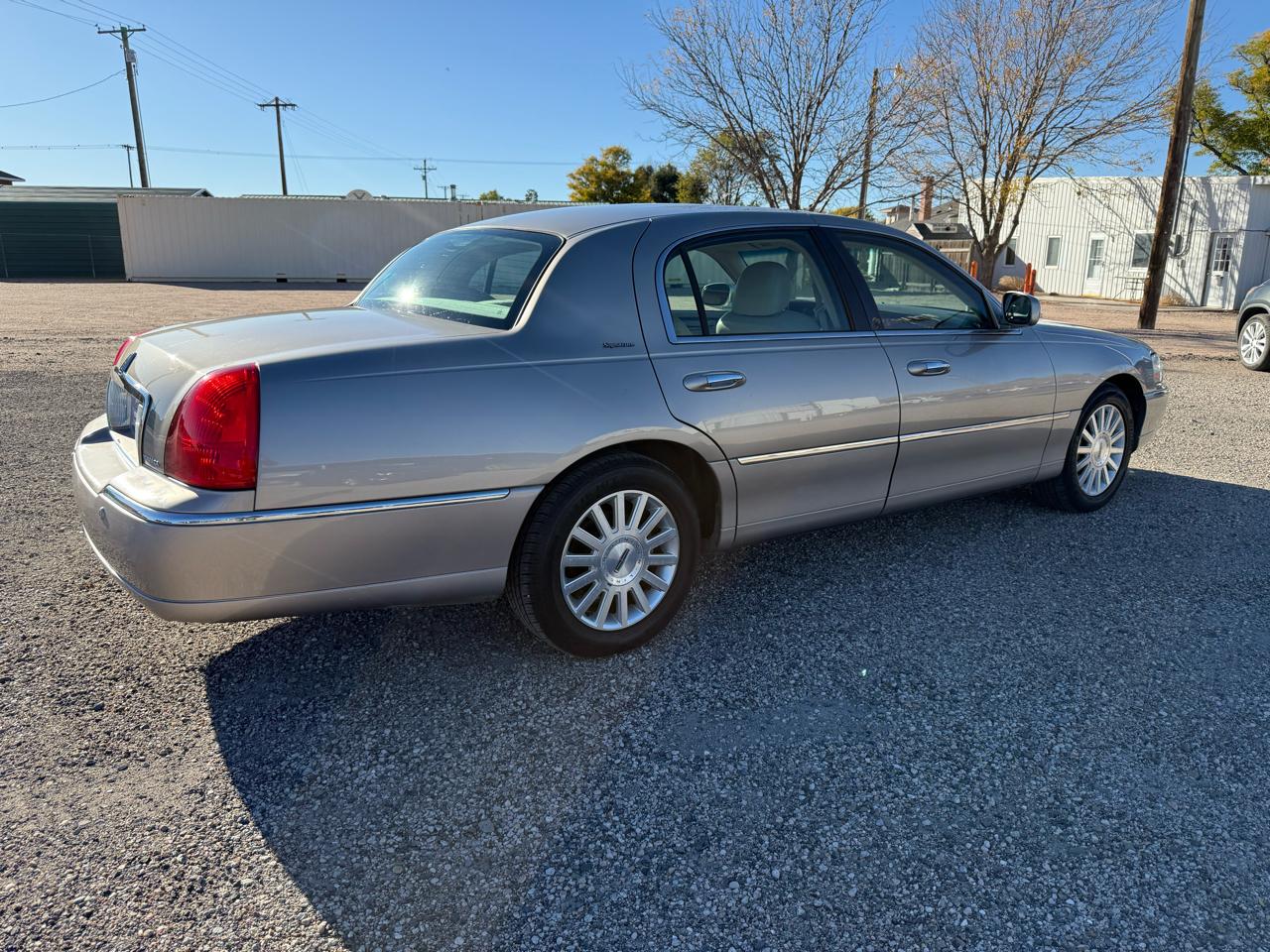 Lincoln Town Car Signature 2003