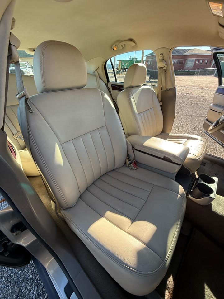 Lincoln Town Car Signature 2003