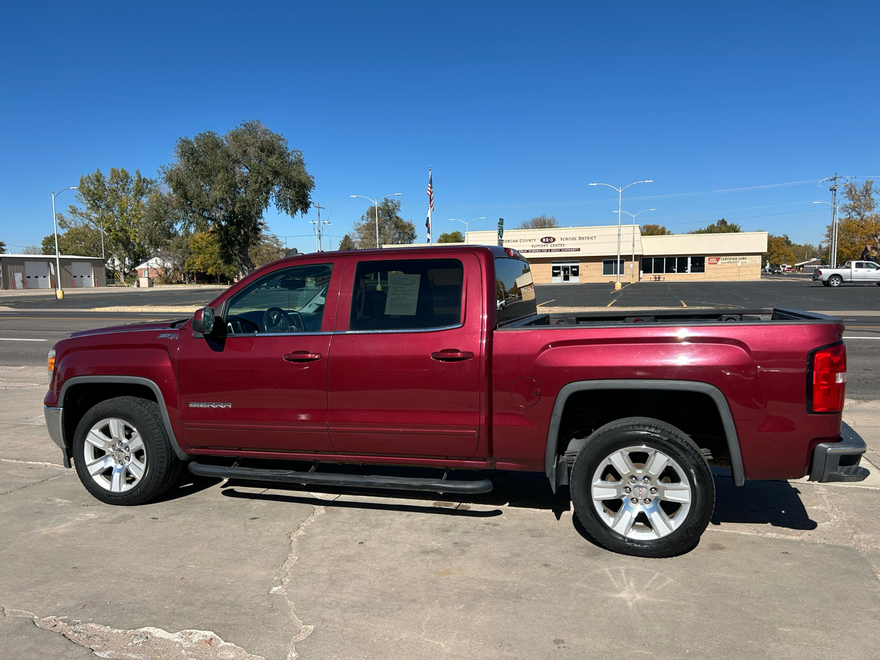 GMC Sierra 1500 SLE Crew Cab 4WD 2015