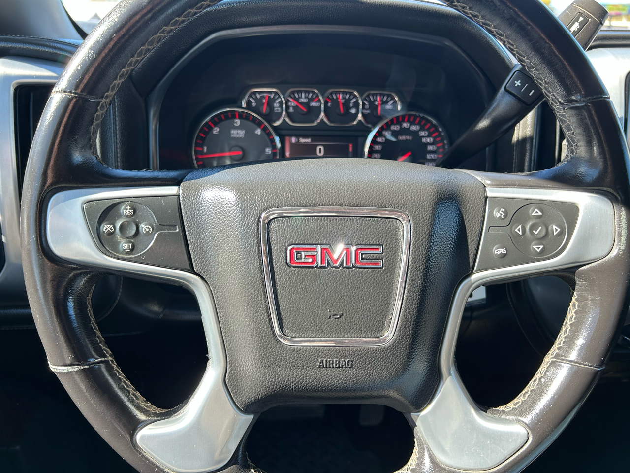 GMC Sierra 1500 SLE Crew Cab 4WD 2015