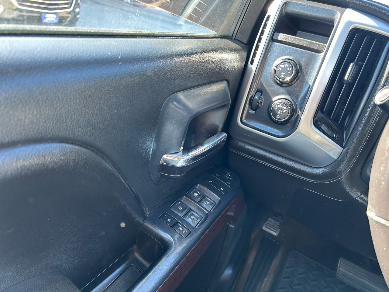 GMC Sierra 1500 SLE Crew Cab 4WD 2015