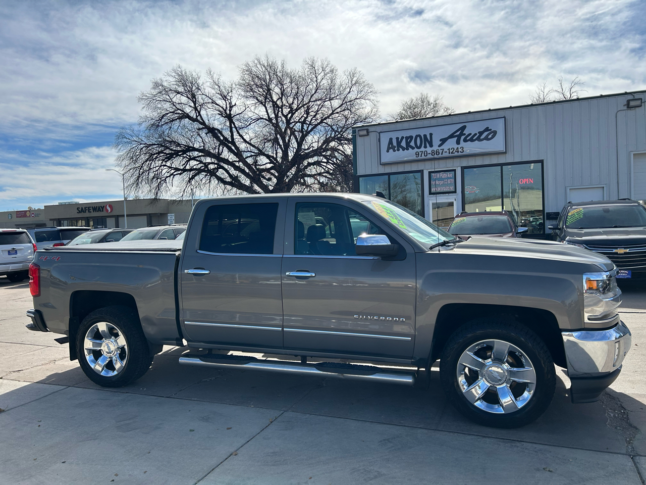 2017 Chevrolet Silverado 1500 LTZ photo 3