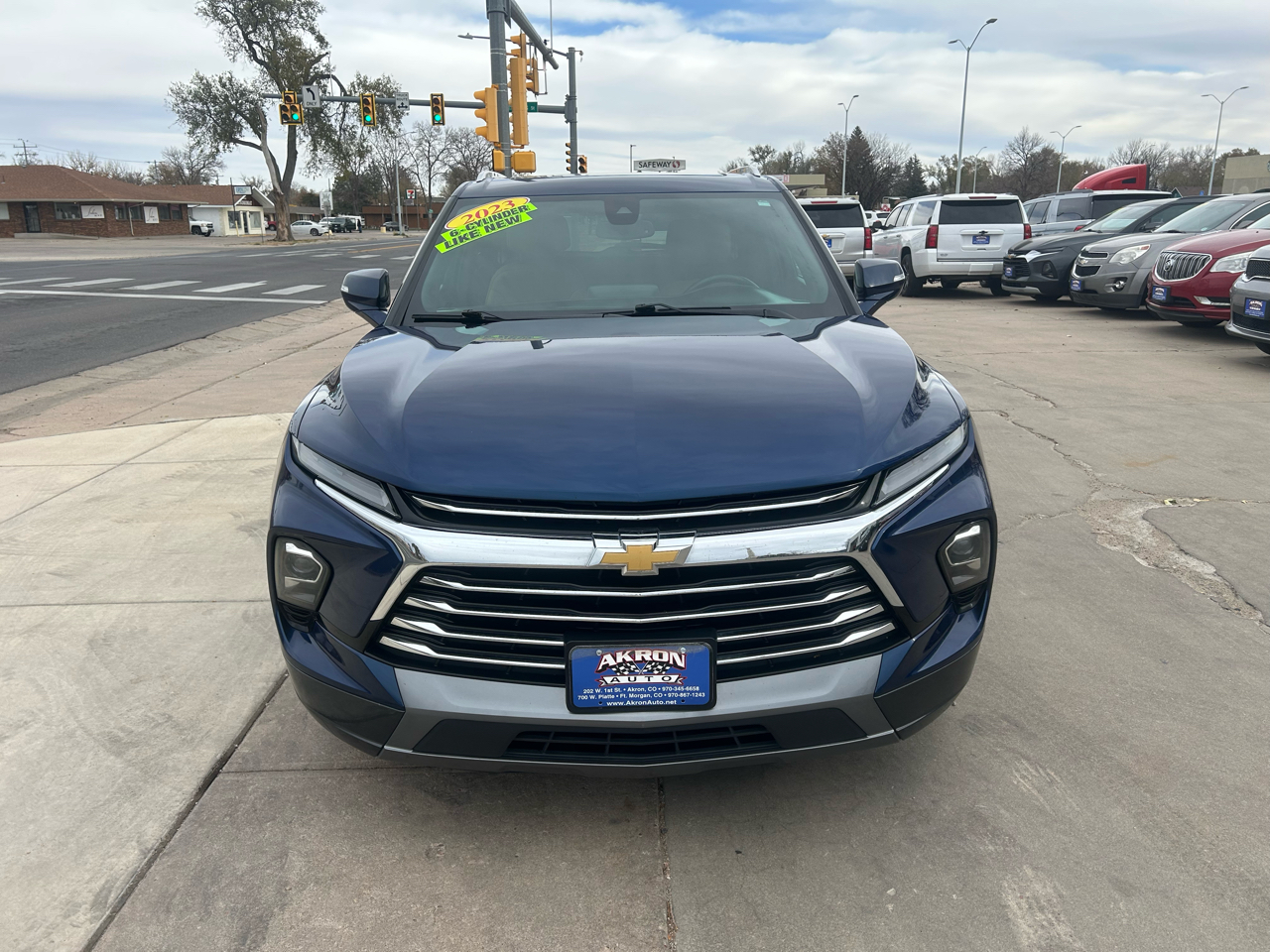 2023 Chevrolet Blazer Premier photo 2