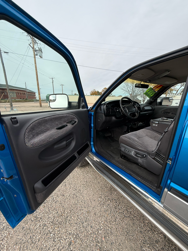 Dodge Ram 2500 Quad Cab Long Bed 4WD 2001