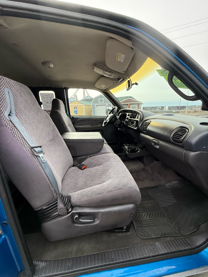 Dodge Ram 2500 Quad Cab Long Bed 4WD 2001