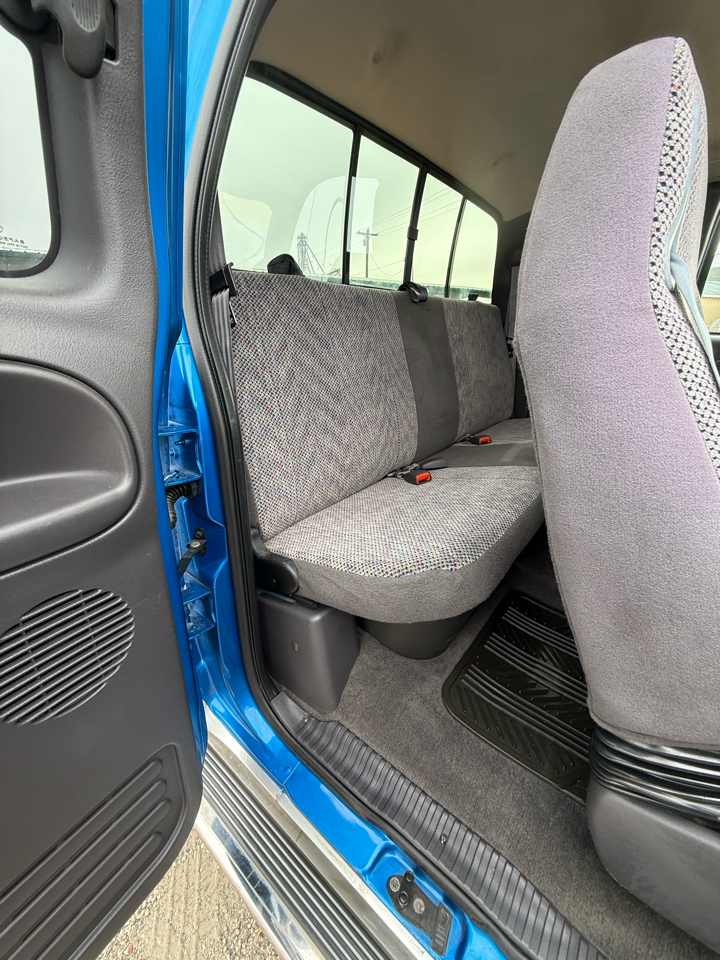 Dodge Ram 2500 Quad Cab Long Bed 4WD 2001