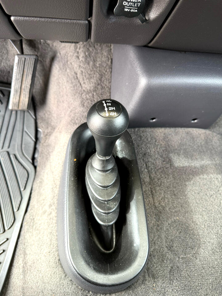 Dodge Ram 2500 Quad Cab Long Bed 4WD 2001