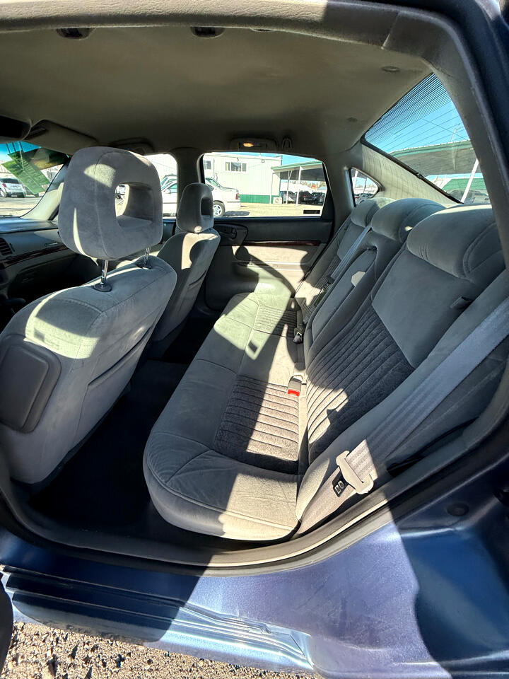 Chevrolet Impala LS 2000