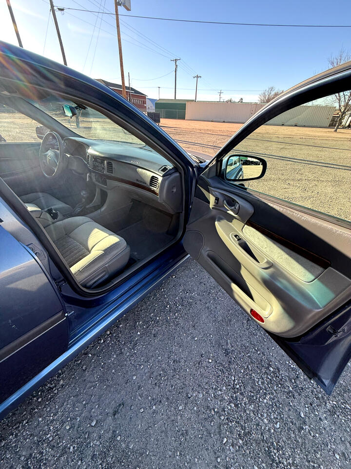 Chevrolet Impala LS 2000