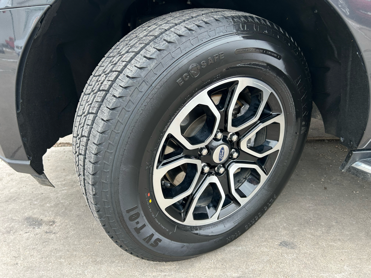 Ford Expedition MAX XLT 4WD 2023