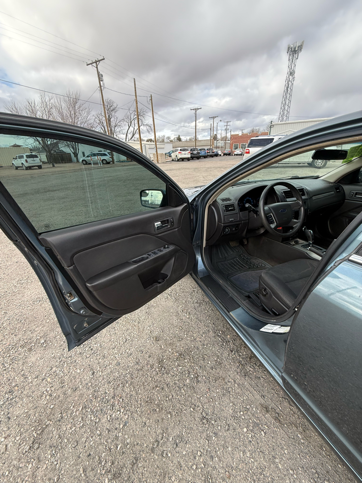 Ford Fusion I4 SE 2011