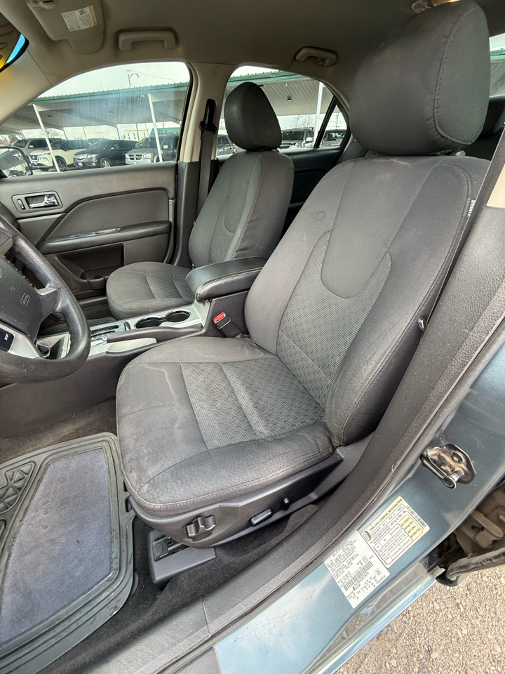 Ford Fusion I4 SE 2011