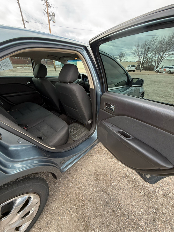 Ford Fusion I4 SE 2011