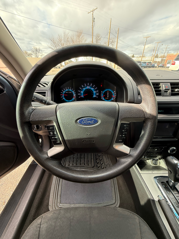 Ford Fusion I4 SE 2011