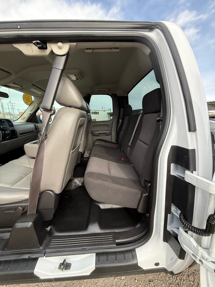 Chevrolet Silverado 2500HD Work Truck Ext. Cab 4WD 2013