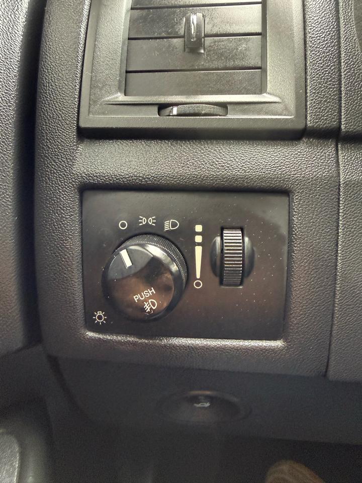 Dodge Charger SXT AWD 2008