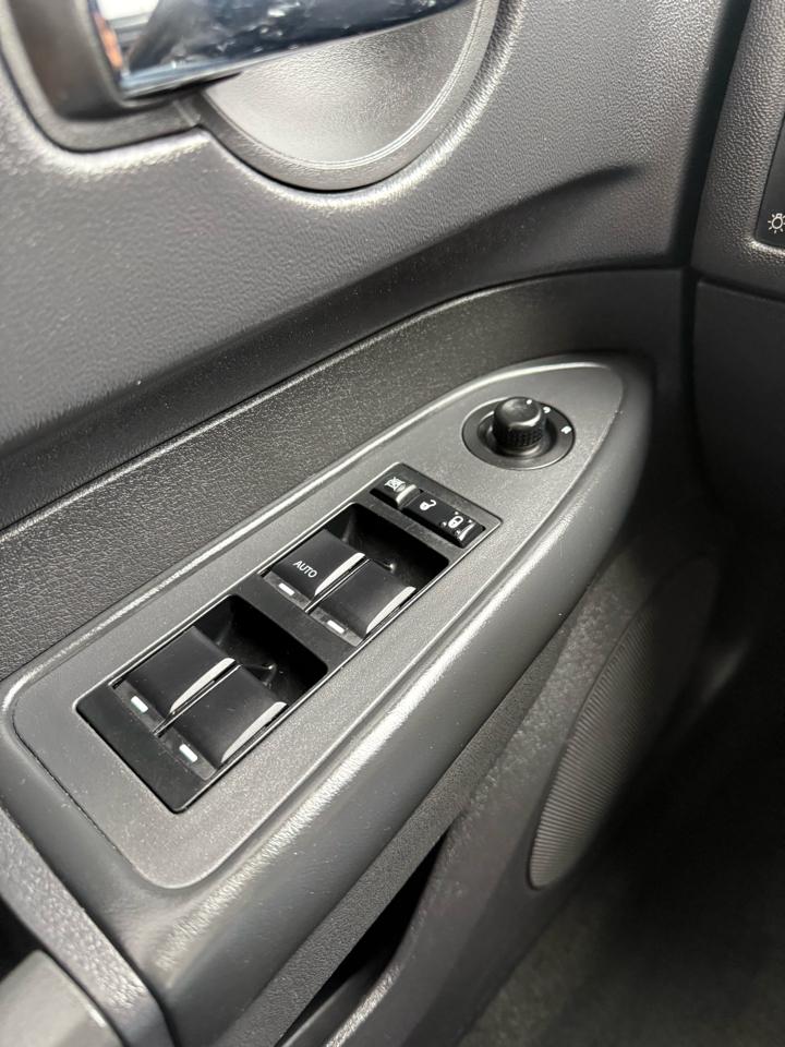 Dodge Charger SXT AWD 2008