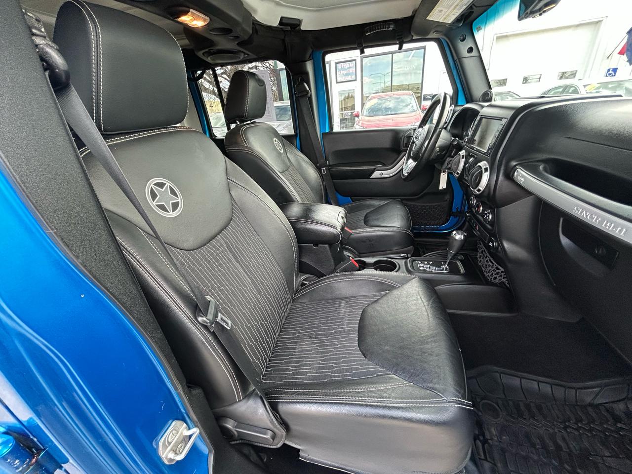 Jeep Wrangler Unlimited Freedom 4x4 2014