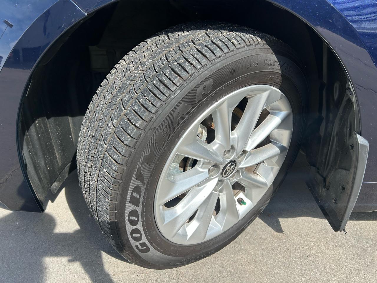 Toyota Corolla LE 2020