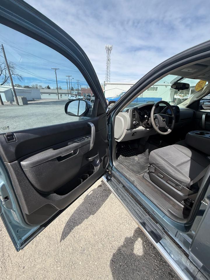 Chevrolet Silverado 1500 LS Crew Cab Short Box 4WD 2012