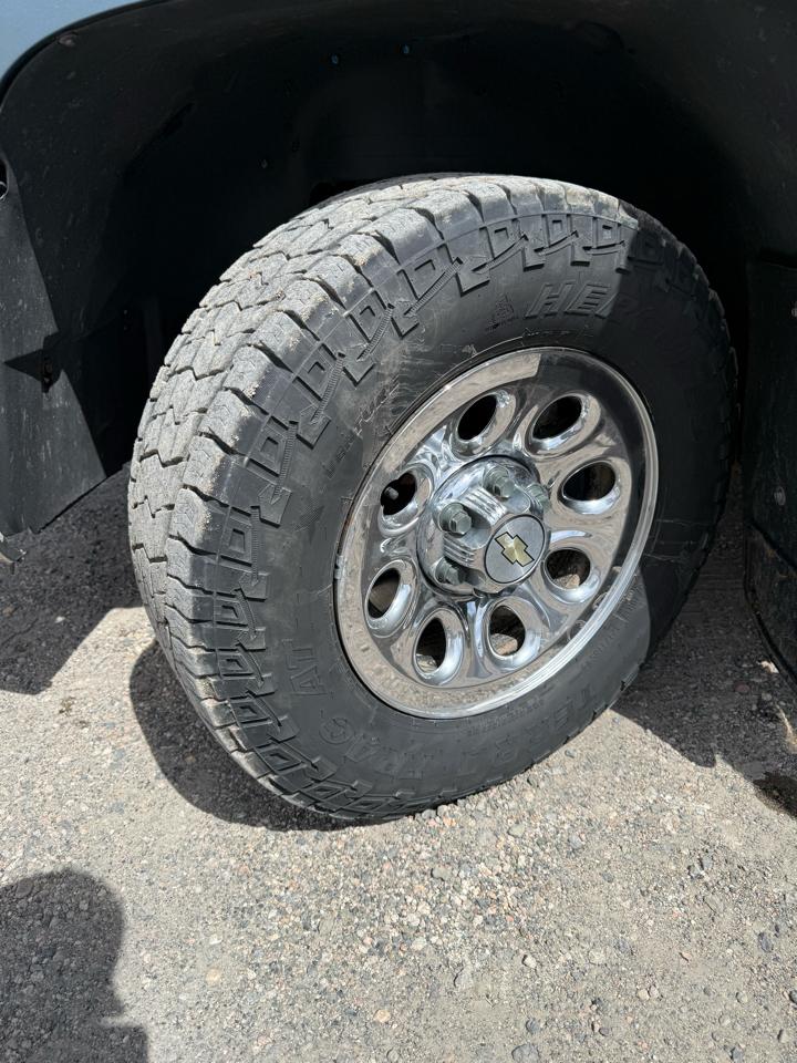 Chevrolet Silverado 1500 LS Crew Cab Short Box 4WD 2012