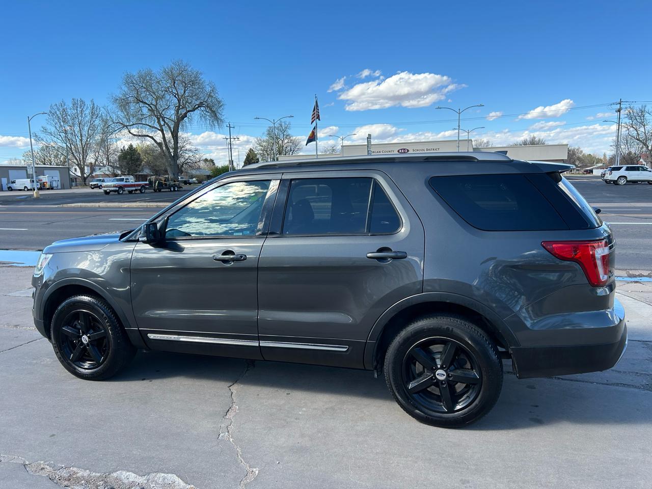 Ford Explorer XLT 4WD 2017