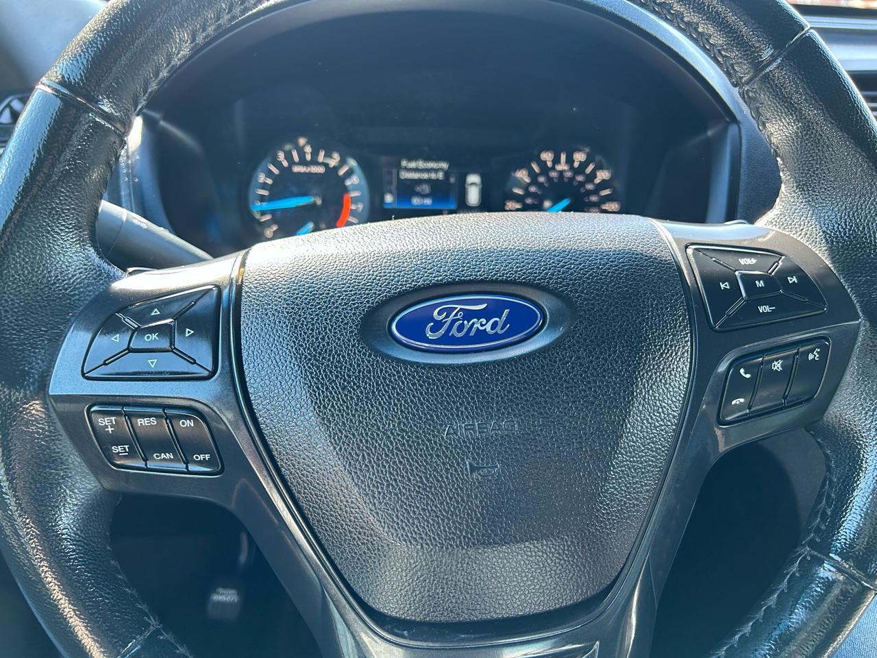 Ford Explorer XLT 4WD 2017